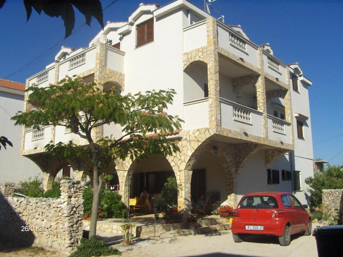 Apartments Villa Estella Srima Exterior photo